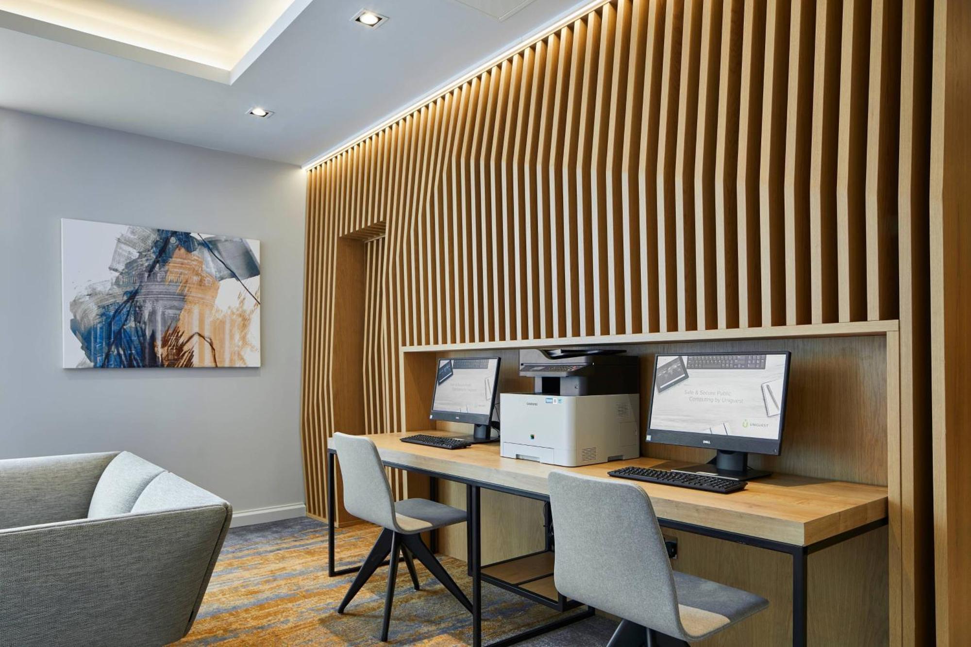 Courtyard By Marriott Centre 4* Oxford