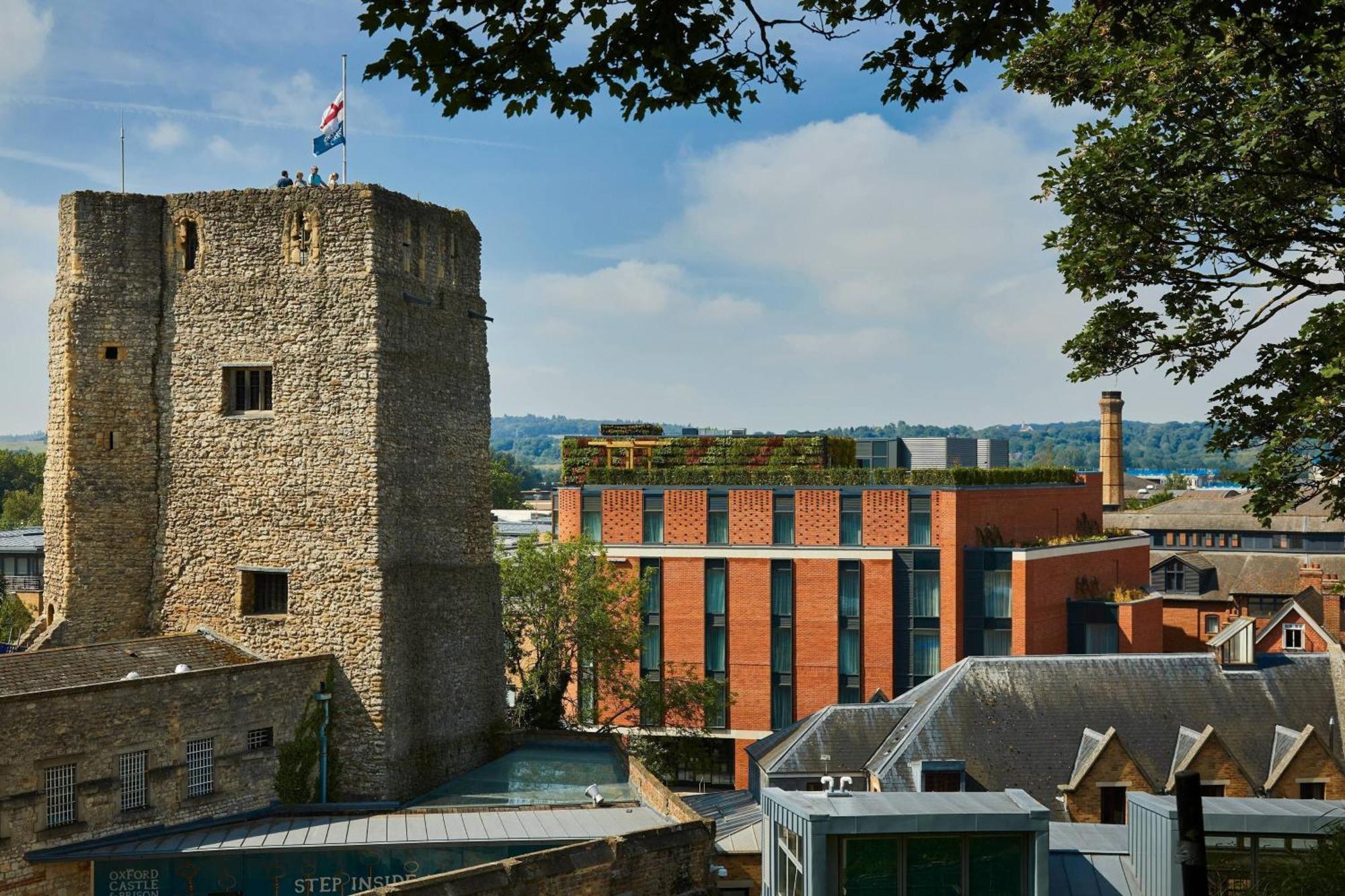 Hotel Courtyard By Marriott Centre 4*